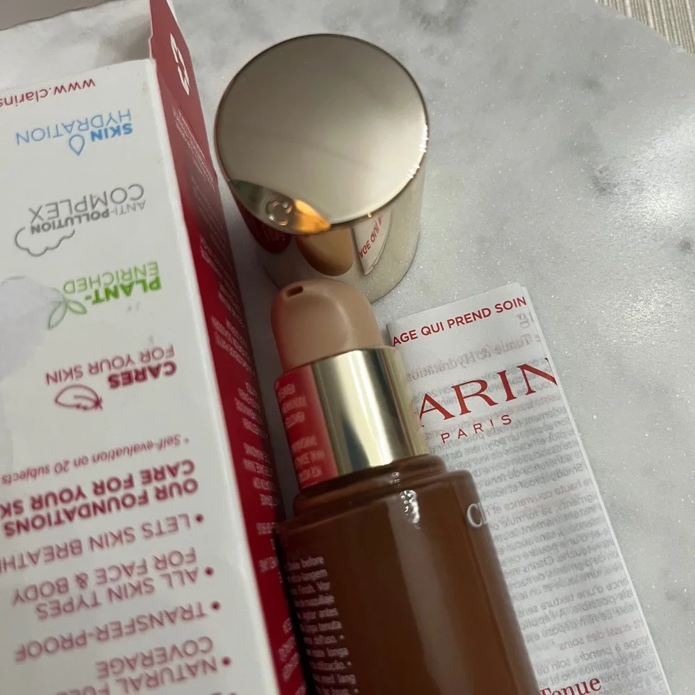 CLARINS 120C Everlasting Foundation Espresso Long Wearing Hydrating Matte Makeup